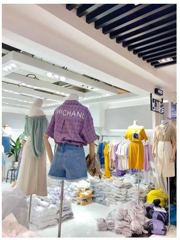 网红服装店货源扒皮,终于知道他们怎么做到净赚几个亿的了!