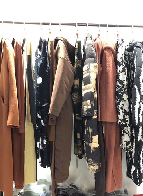 北镇一二线品牌折扣女装尾货一手供货与鞋帽批发