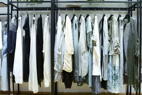 服装批发新手店主注意事项 专卖店断码服装采购全攻略