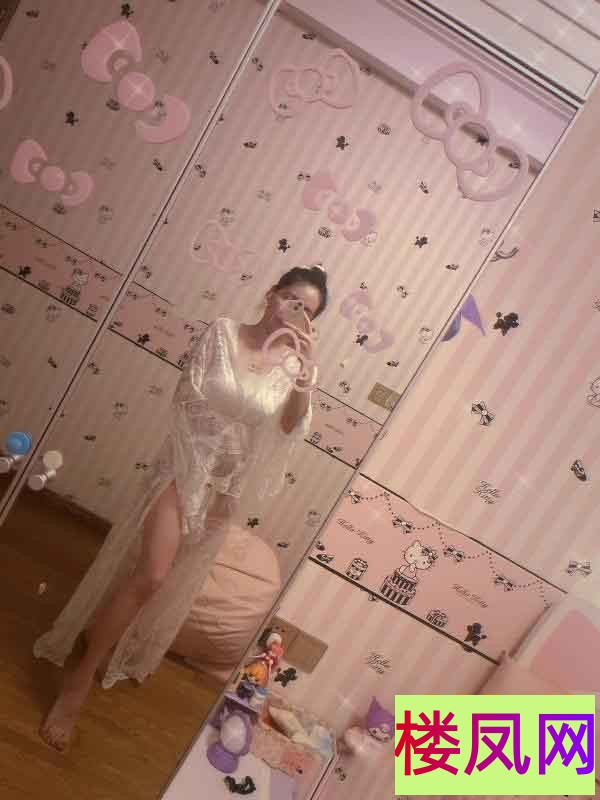 173004lxya8zcbbkzazylc.jpg