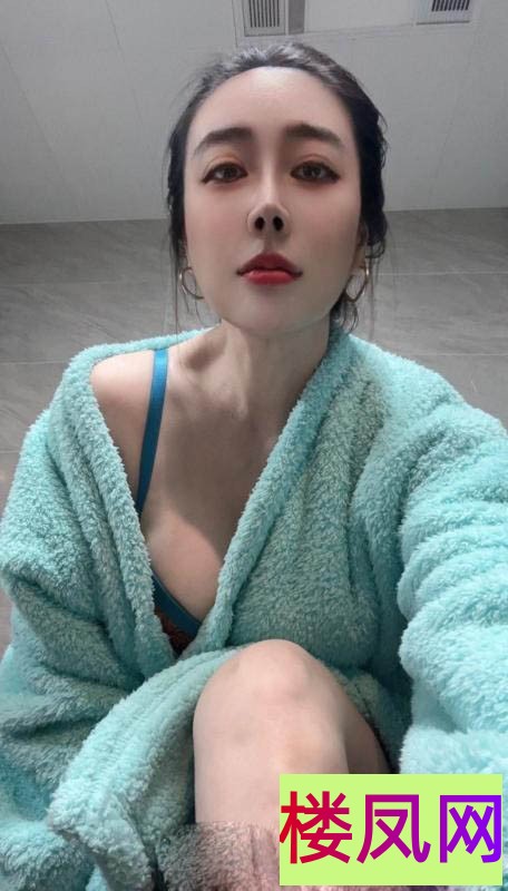 134002f96j9jy788plii8y.jpg