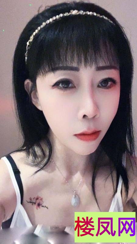 225002guyrllm4gy4mp3w8.jpg